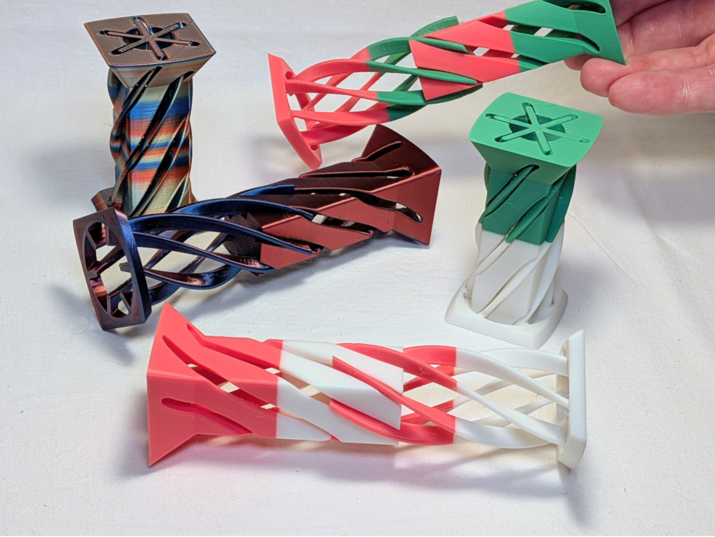 Repetitive Tower Fidget - Interlock pass thru Toy