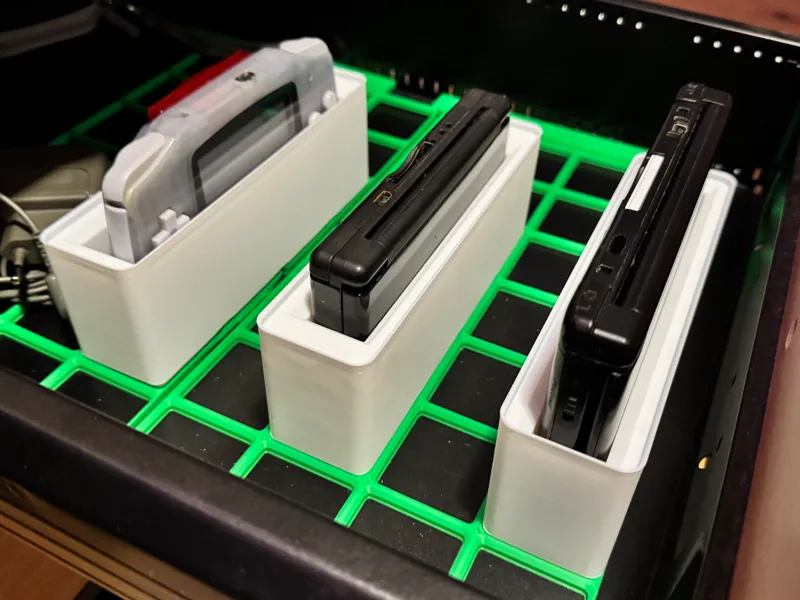 Gridfinity Upright Nintendo Handheld Holder