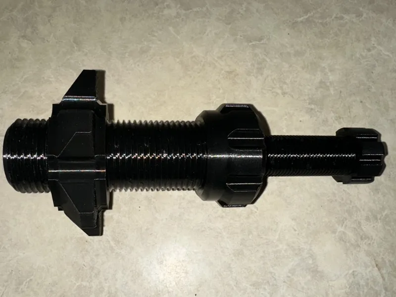 Stress Bolt
