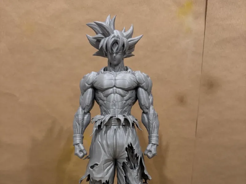 Mecha Goku 42cm Statue