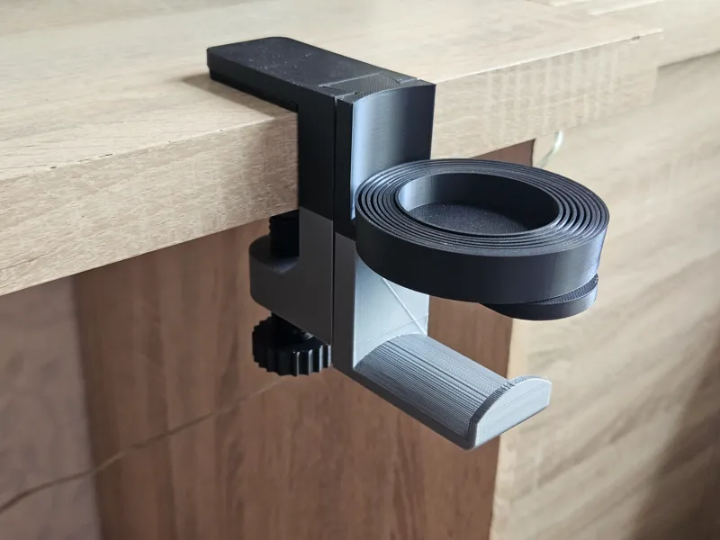 Customizable Desk Holder