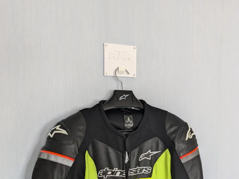 Motorrad Lederkombi-Halterung / KTM Duke Wall Hook