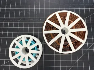 Zipper by the yard spool
