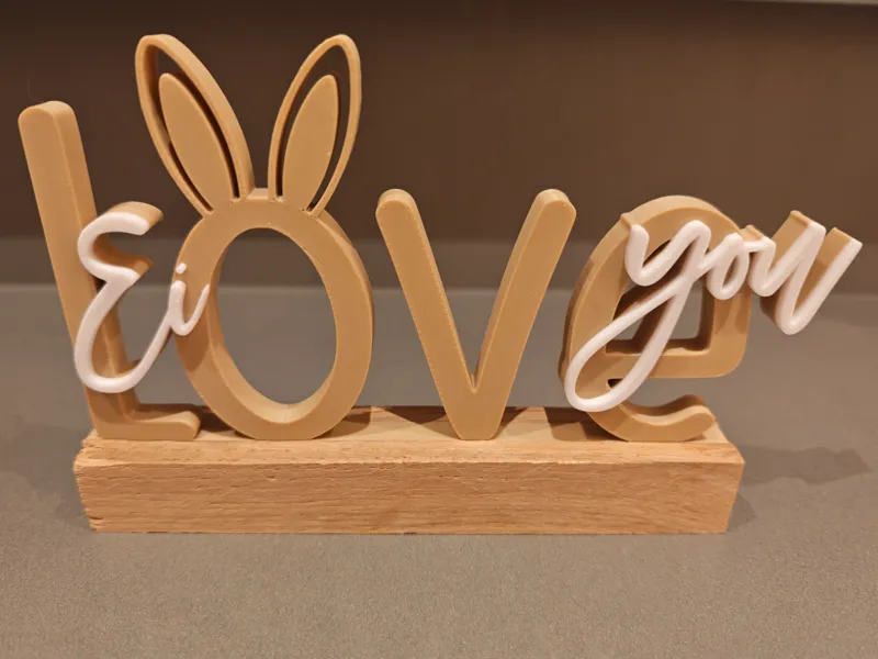 Schriftzug „Ei love you“ mit Standfuß (ohne AMS)