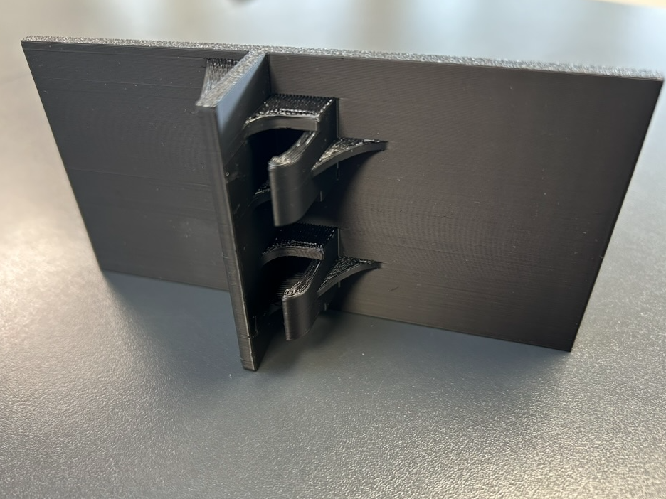 Wittenborg 9000 B2C cup holder assembly