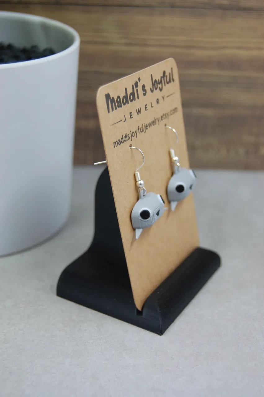 Roblox Pebble Earrings view 3