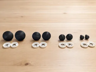 Multiple Size Black Snap-Fit Eyes For Chunky Yarn
