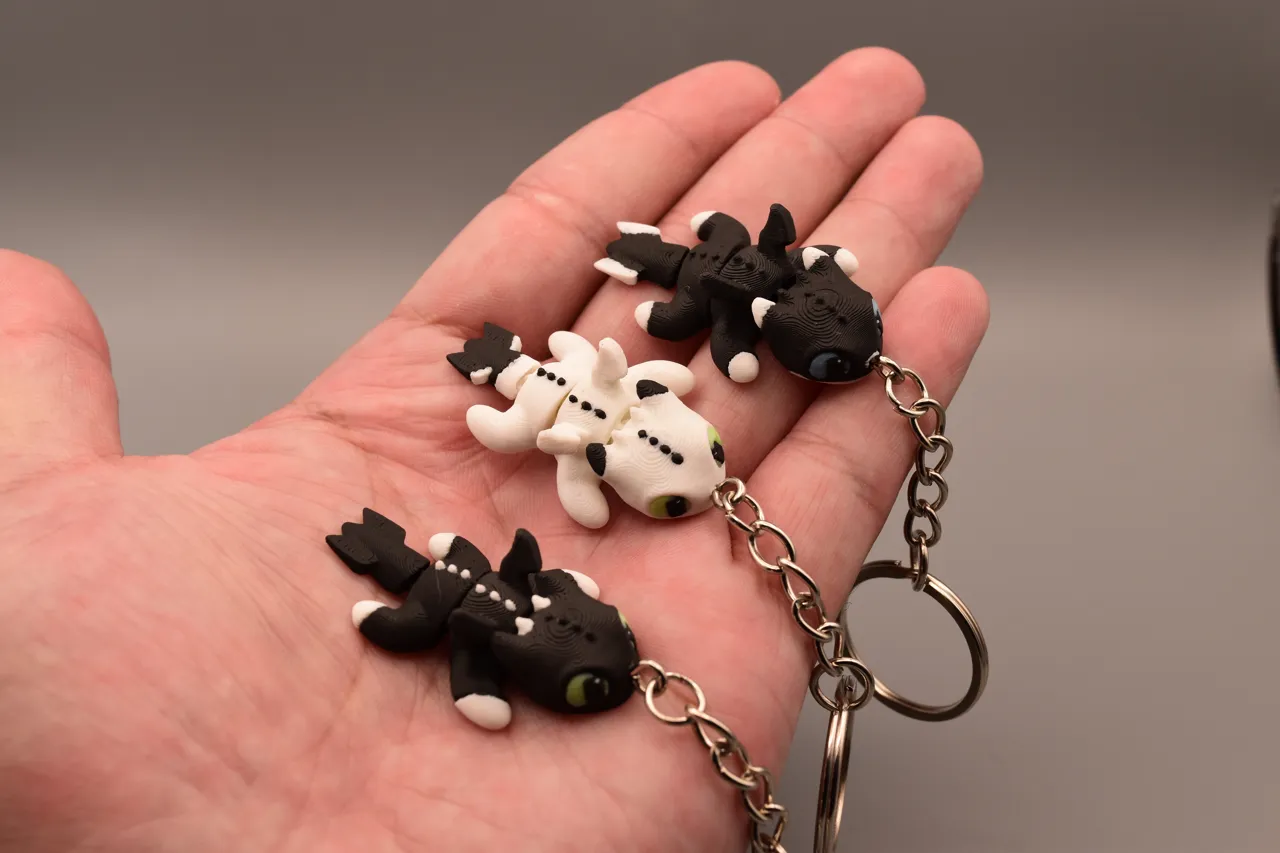 HTTYD Toothless Kids Flexi Dragons+Keychain (AMS) view 3