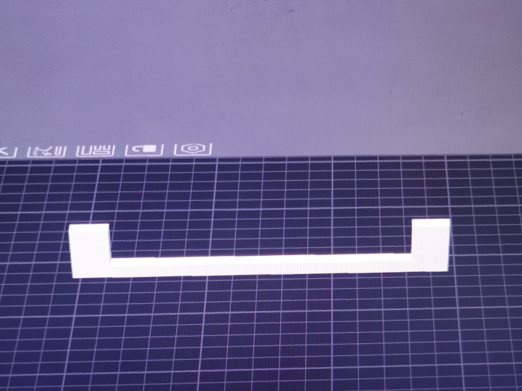 Simple slim coffee filter holder