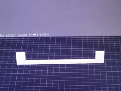 Simple slim coffee filter holder
