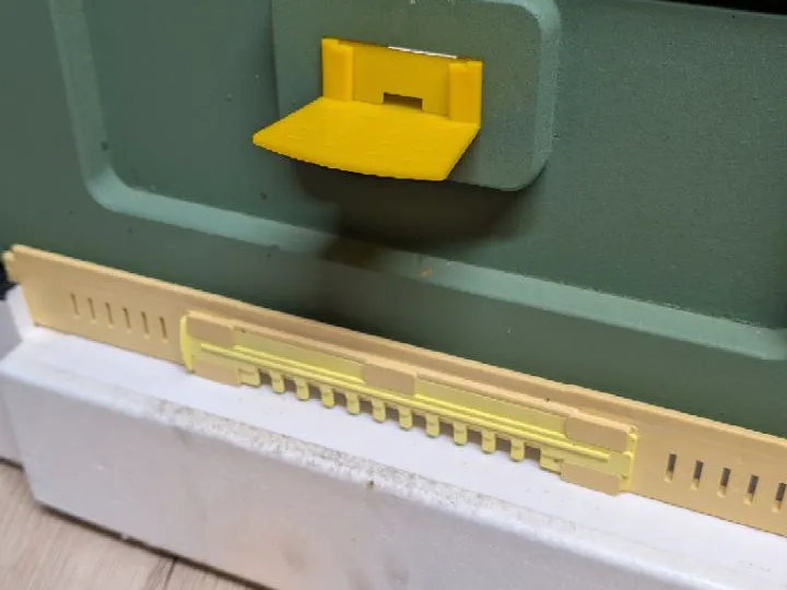 Beehive Door Entrance Platform German Standart