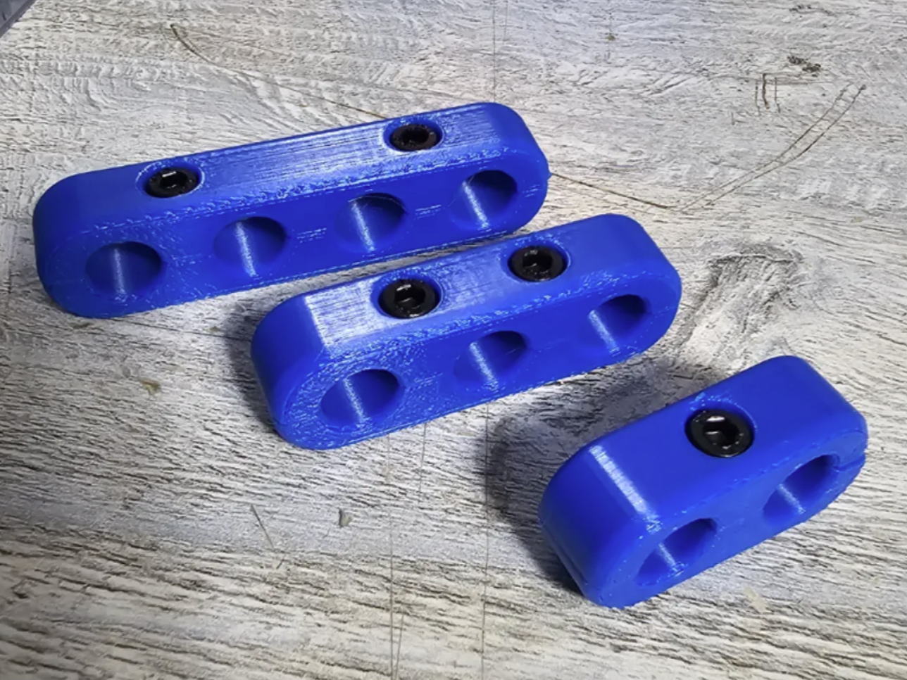10.5 MM Wire Loom - Clamp Style 3D model