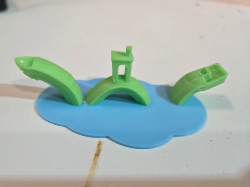 Loche Ness Benchy