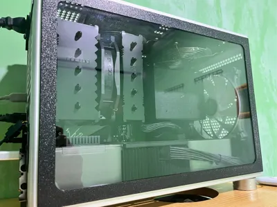Ncase M2 Glass Window Frame