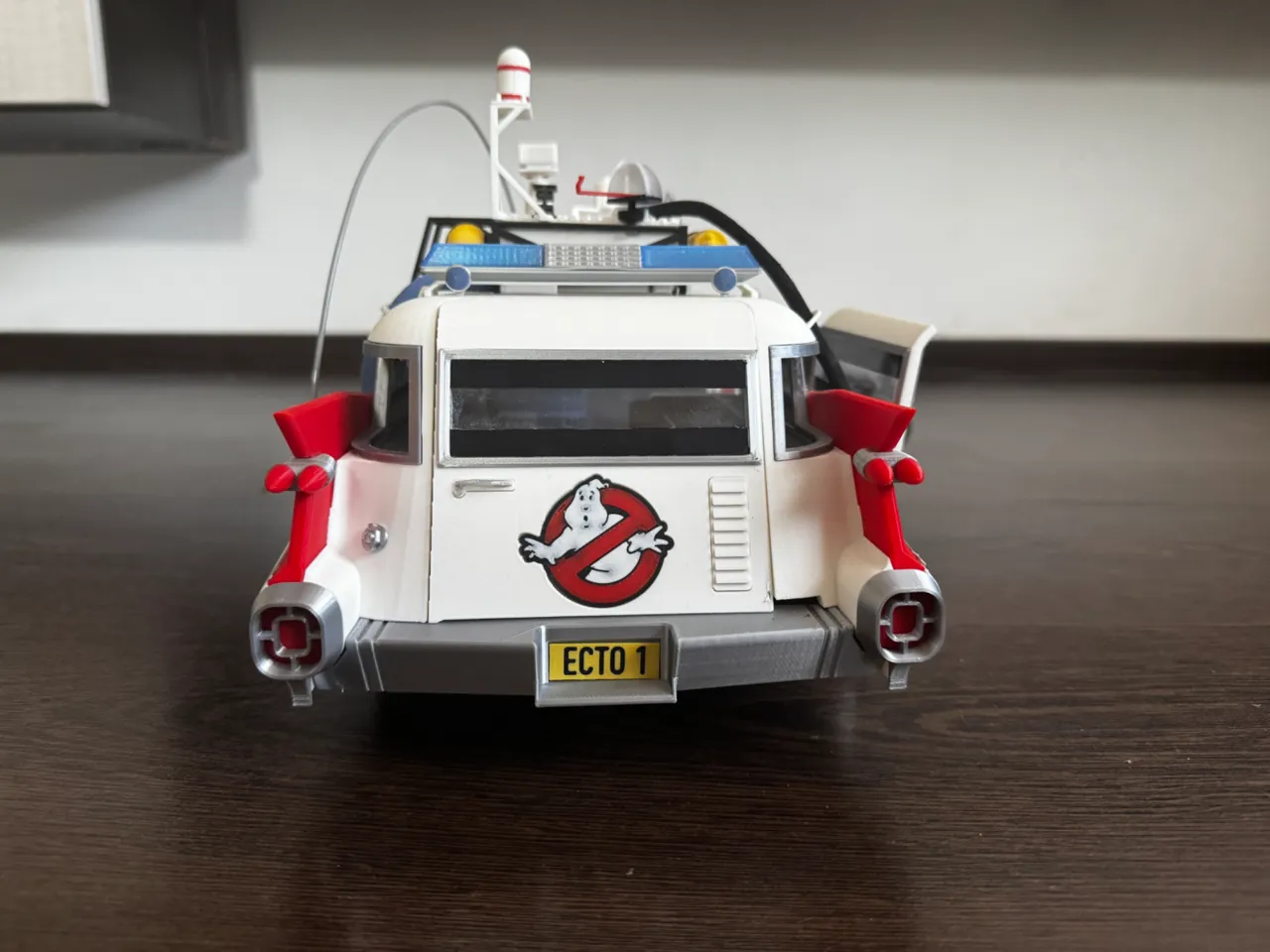 Ecto 1 Model Car view 4