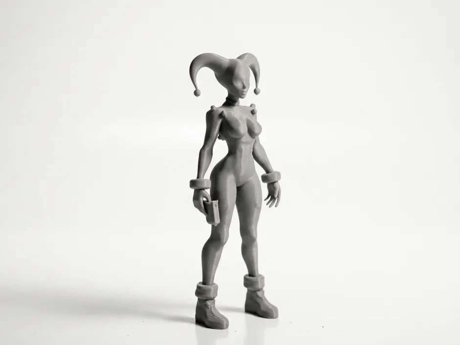 Harley Quinn Figurine DC Comics 3D Printable view 2