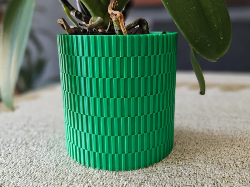 Modern planter 120×120×120 mm – minimalist design