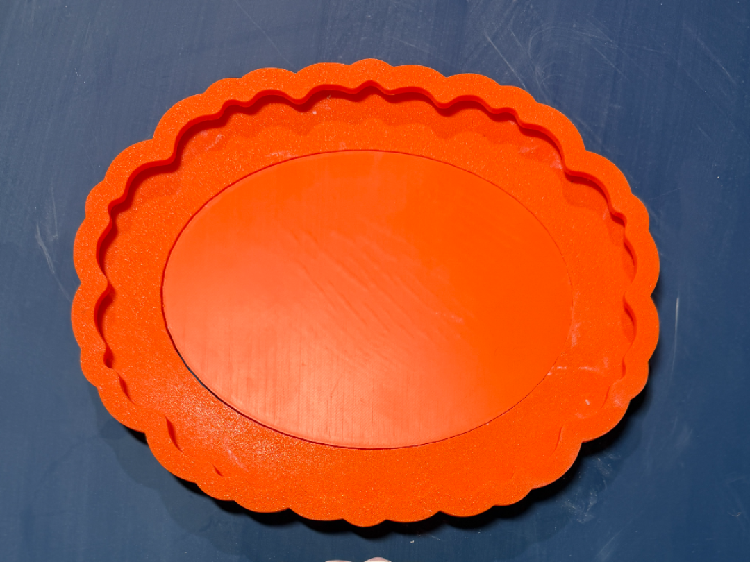 Scalloped Oval Clay Cutter and Press Plate Set