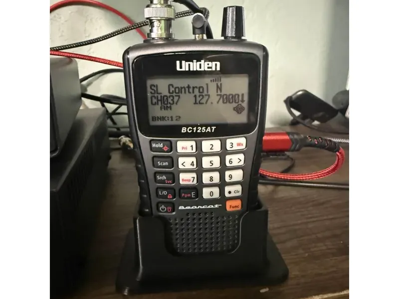 Uniden BC125AT desk stand
