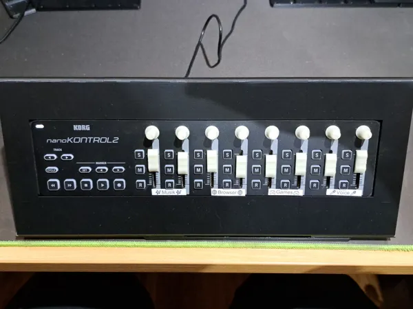 Panneau de contrôle pour Korg Nanocontrol 2
