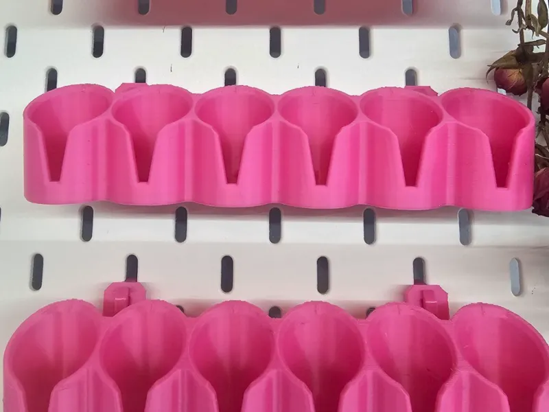 26mm paint bottle holder for IKEA/SKADIS pegboard.