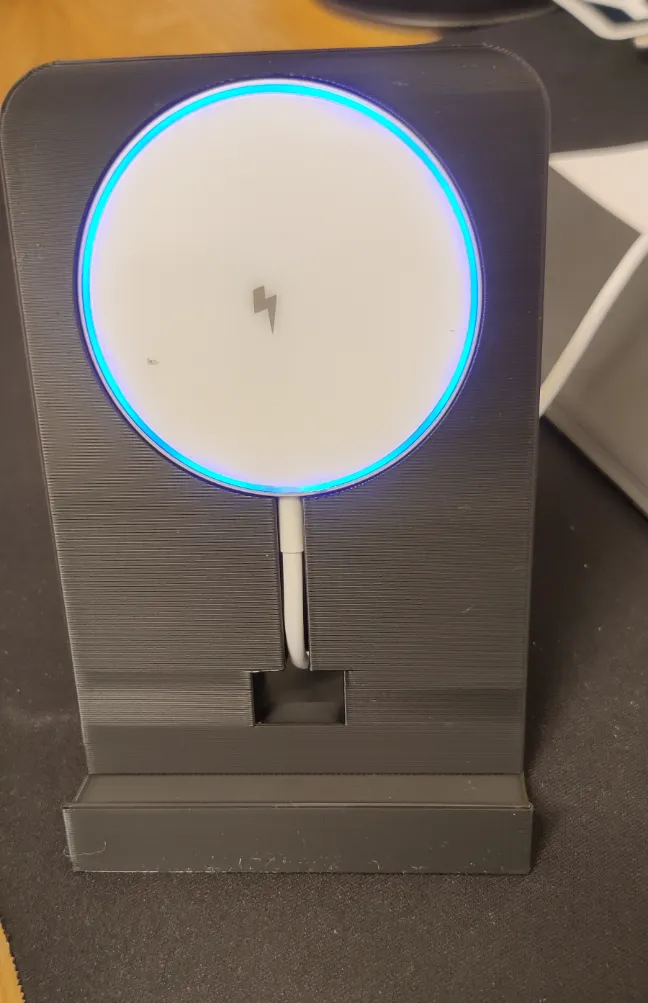 Phone Charger (Pixel 8 or other phones)