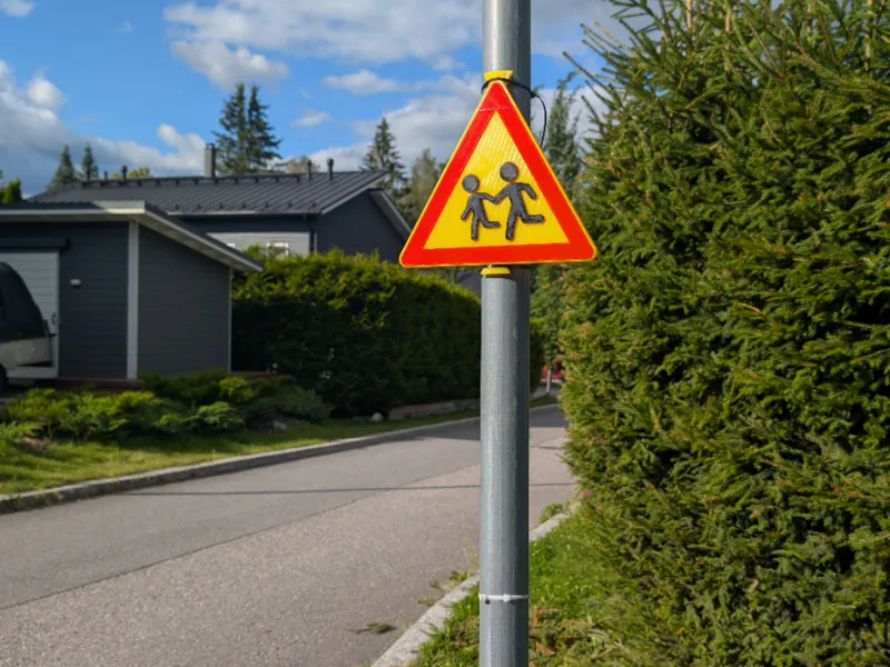 Slow children at play sign