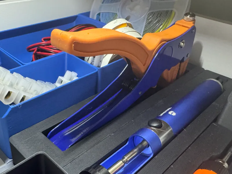 1×5 Gridfinity Slot for Wire Stripper