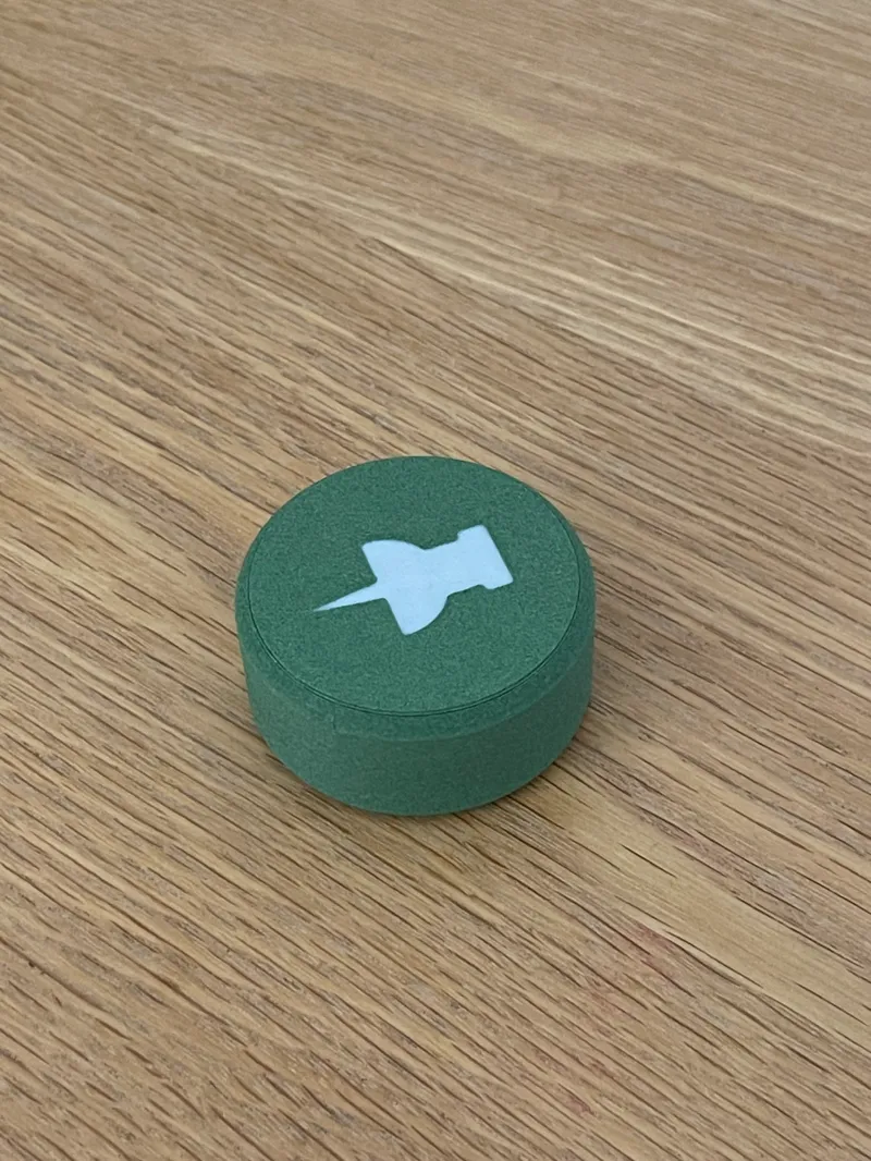 Pin box container 