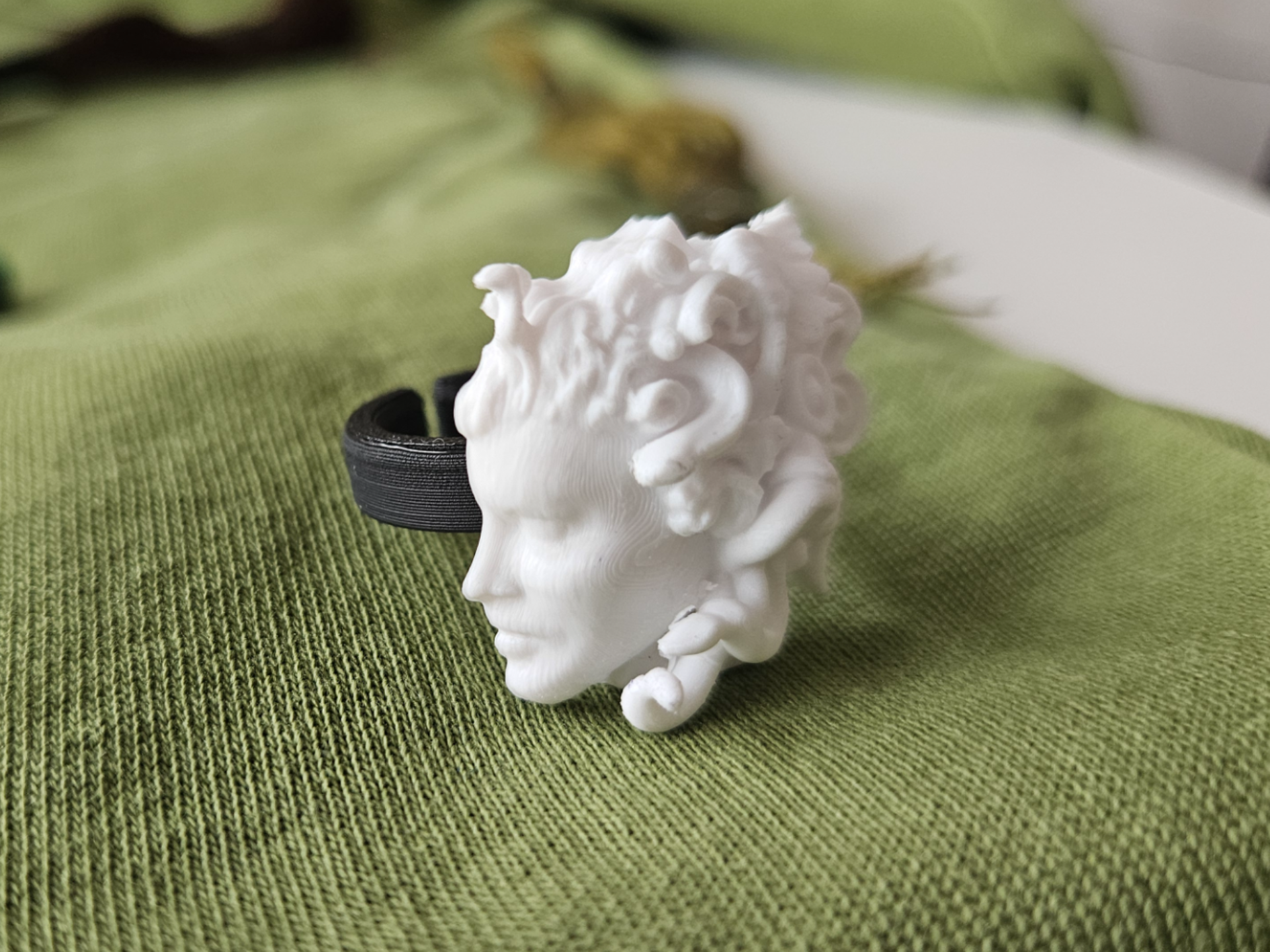 Medusa Ring - Greek Mythology Scalable Ring 