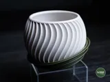 Minimalist Planter with Elevated Drip Plate