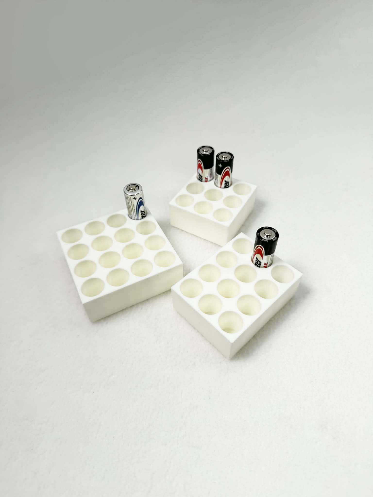 Miniatura 2 do modelo 3D Customizable battery box (Parametric)