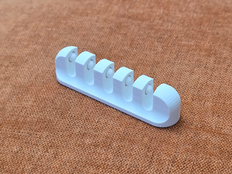 Miniatura 2 do modelo 3D 桌面数据线收纳夹