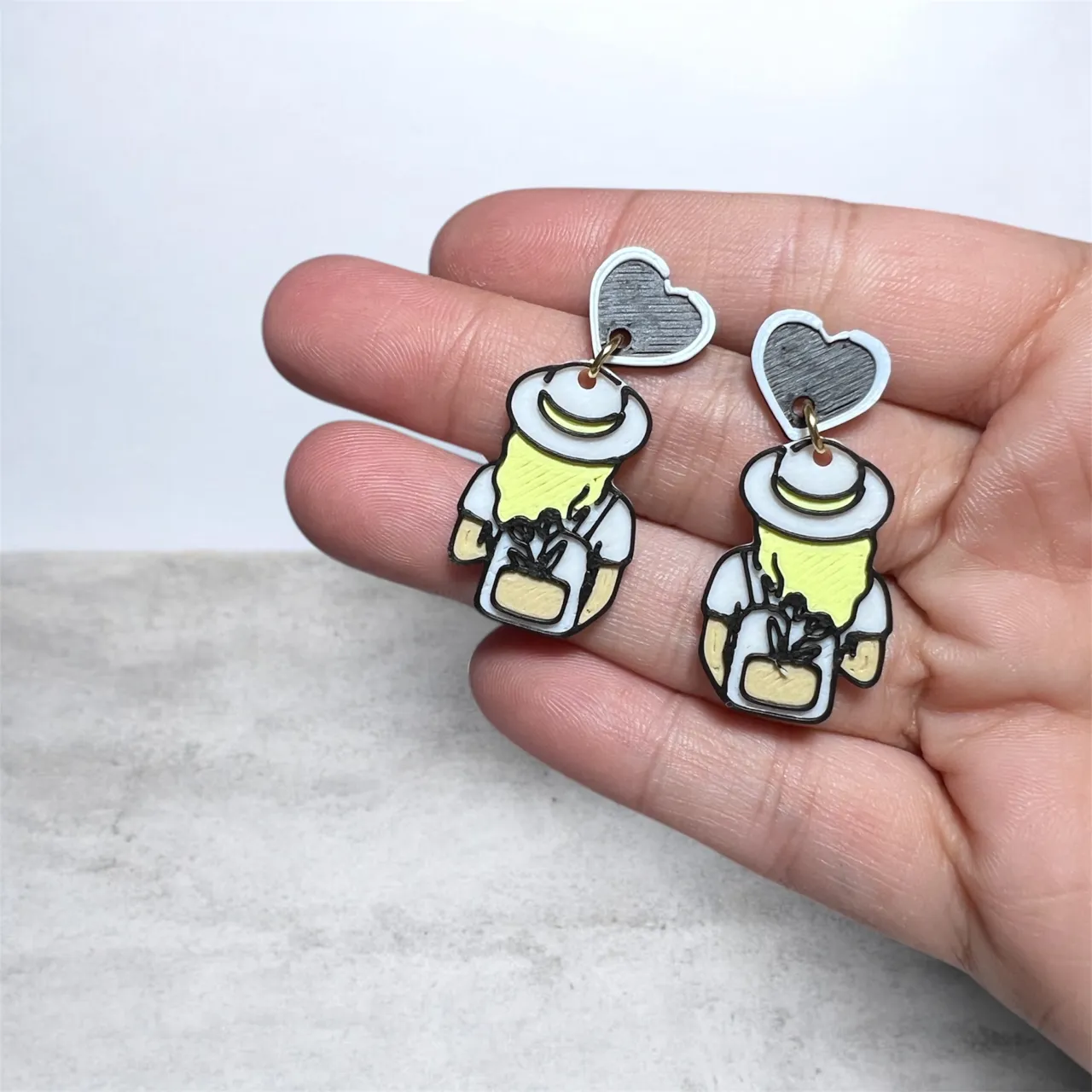 Pendientes chica mochila view 2