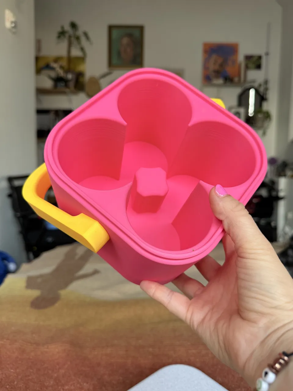 Retro Mini Cooler, 4 Can view 3