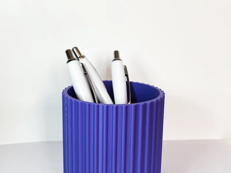 CurveCup - multi-purpose / pencil holder