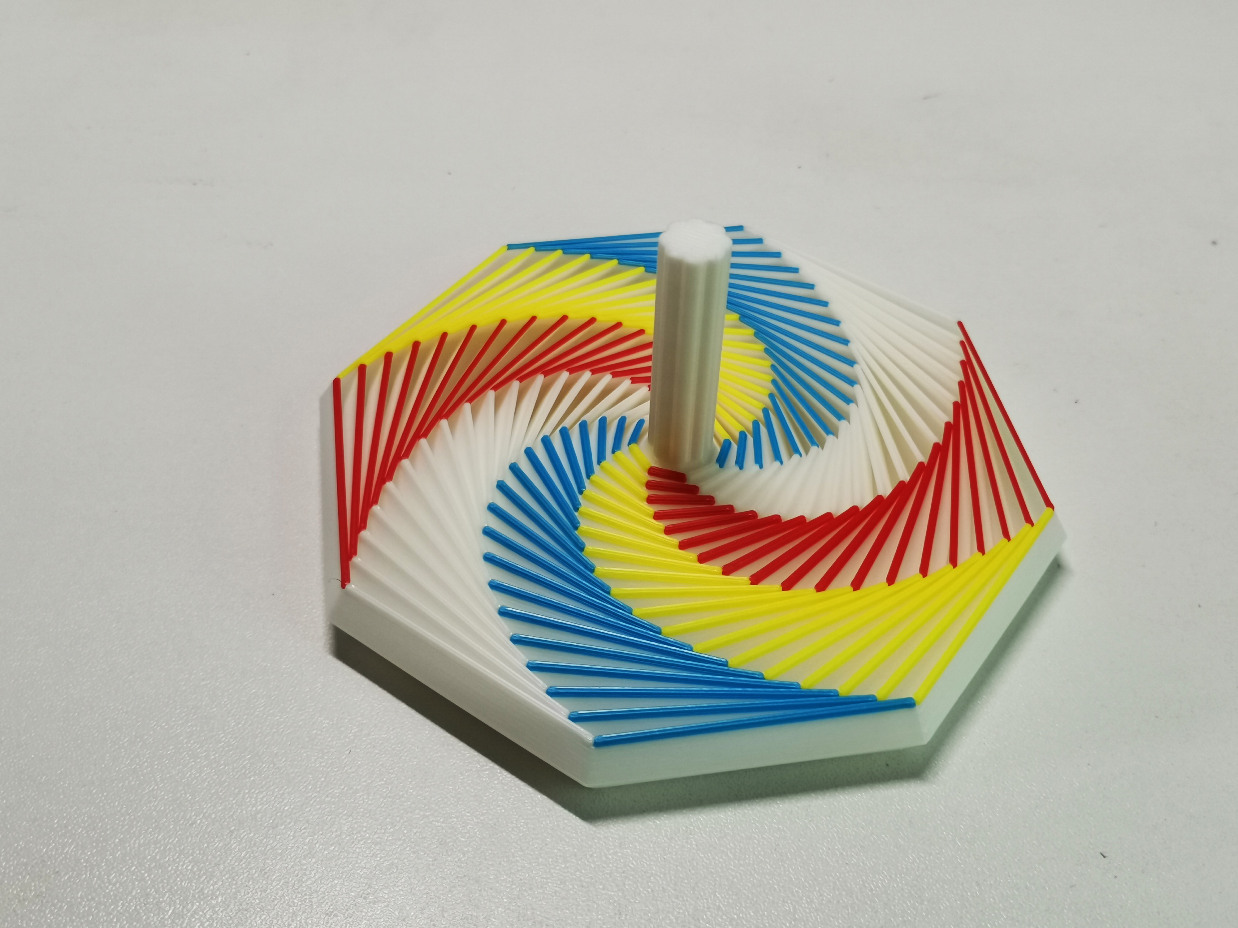 Miniatura 1 do modelo 3D 8八边形螺旋转解压魔性玩具指尖陀螺 (一体打印，无支撑）