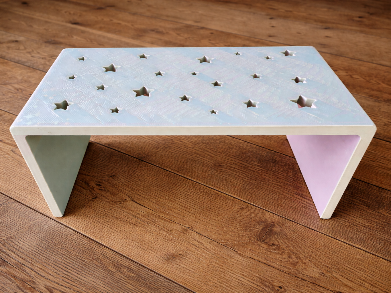 Dekoratives L-Element mit Sternmuster 