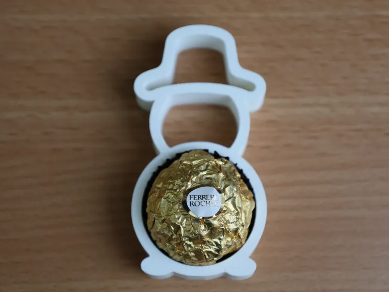 Deko Schneemann mit Ferrero Rocher