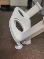 0.2mm layer, 4 walls, 15% infill, with Support, stronger