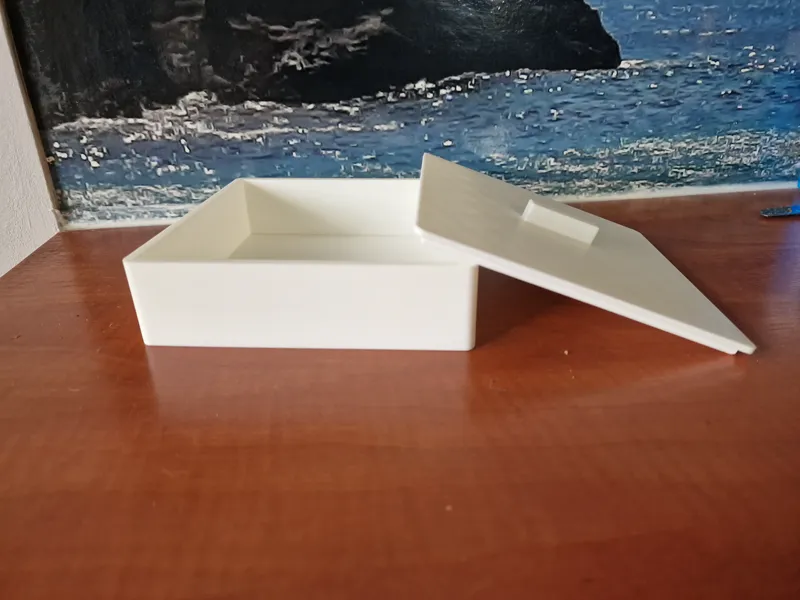 Simple box with lid 160x160x45 inside