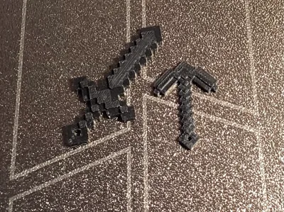 (Keychain) Tools in Minecraft Style