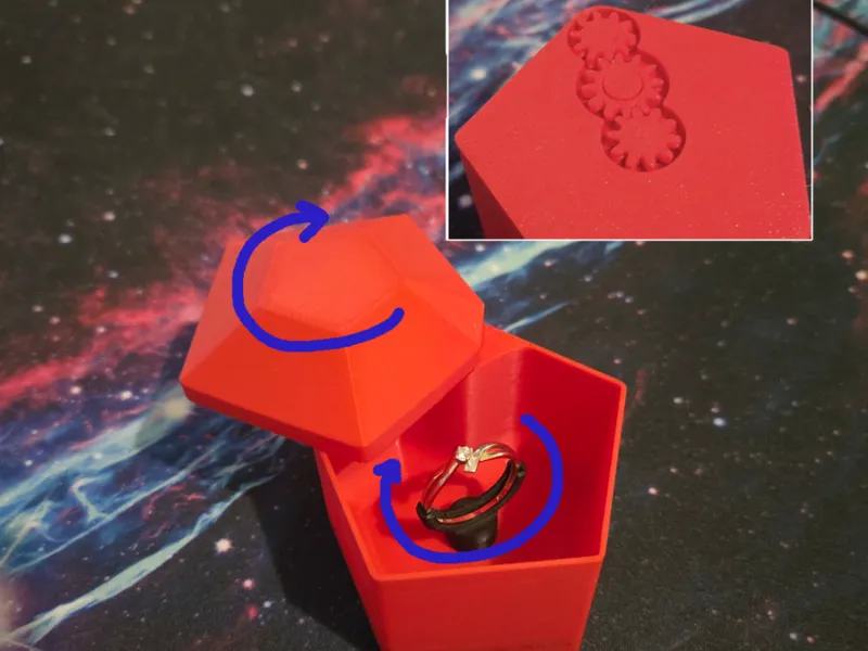 Print in place spinning ring holder