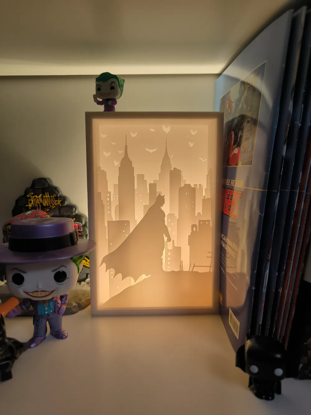 Batman Gotham City DC Comics Shadow Box Lamp - Free 3D Print Model ...