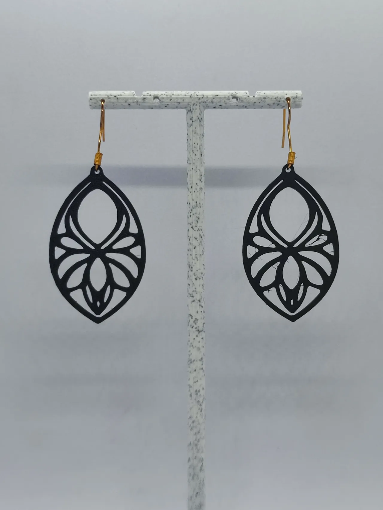 Aretes Petalium view 3