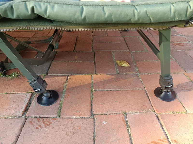 Mud feet for camping loungers