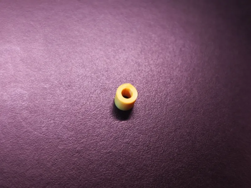 Abstandshülse für 2x10 mm Schrauben