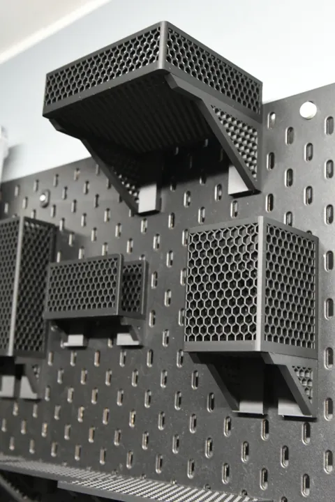 Modular and Customizable Shelf for Ikea Skadis view 2