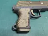 [Extras] Textured grips
