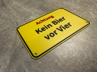 Schild Kein Bier vor Vier